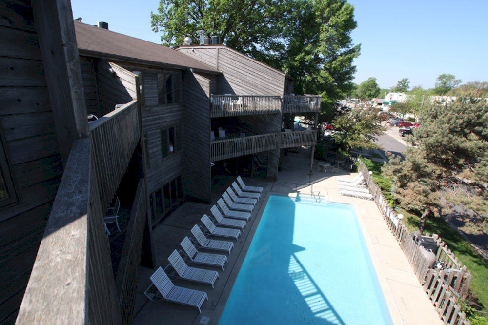 West Oaks Hotel Arnolds Park ภายนอก รูปภาพ
